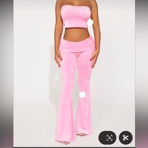 Pretty pink Y2K outfit
